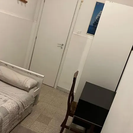 Rome Apartment *